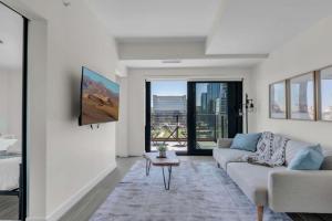 The Terra Flat DT Skyline Views Apartments, Calgary
