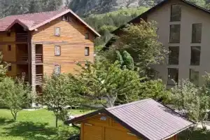 Kulla Emini 2025 Hotel, Valbonë