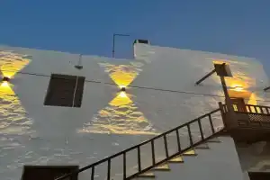 Ollyra Apartments, Skiros