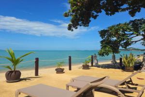 2Bedrooms Beachfront House with Fast WIFI, Ban Khlong Mae Nam