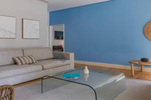 Charming Santos Apartment by LovelyStay, Lisbon