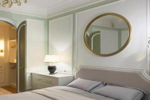 Boulevard avenue apartment Up to 4 people Direct access to CITY MALL & Central Park!, Tashkent