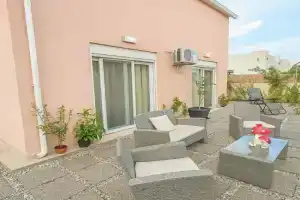 The 50 50 Deluxe Apartments, Sidari