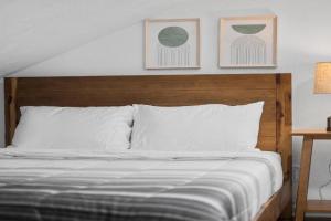 Bloomfield E Stylish and Cozy Private Bedroom, Shared Bathroom, with Free Parking, Pittsburgh