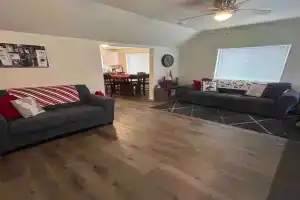 Authentic Remodeled Taber Street Railroad House, Williams