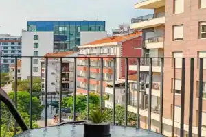 Modern City Apartment-Central Location,5 min to Beach, Budva