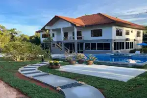 Theorenda house, Lipa Noi
