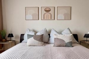 Fresh Apartment Upstairs & Free Parking, Graz