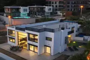 Luxury villa with private pool, Sogucak
