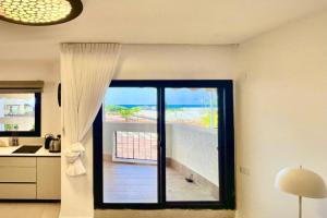 GW930 Gugel Waves Amazing Seaview Apartments, Nahariyya