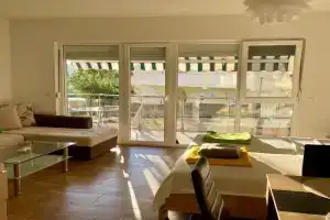 Wonder home Apartments, Bar