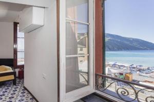 La Casa di Nonno Sallù by Wonderful Italy, Camogli