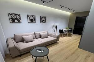 Trev's Apartments, Tirana