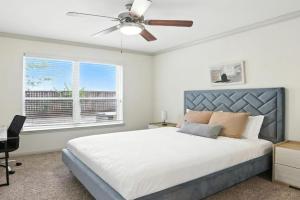 Regards At Med Center 162 I Comfy 2 Bed 2 Bath Apartments, Houston