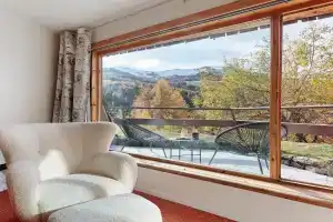Ma Chérie-Lumière Apartments, Pila