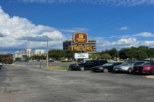 Travelers Motel, Alexandria