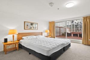 Central ACT Studio with Indoor Pool and Gym, Canberra