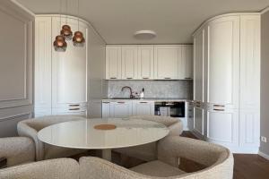 Royal Suite under the Castle with UFO view & FREE PRIVATE PARKING Apartments, Bratislava