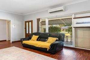Charming Getaway Guest house, Perth