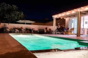 Oasis in, La Quinta with Private Pool & Spa Guest house, Indio