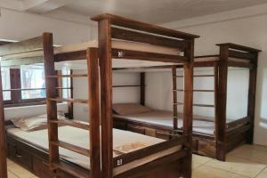 Just the 2 of Us Hostel, Trincomalee