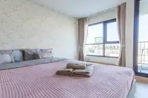 Knightsbridge Duplex Tiwanon by Natcha Apartments, Pak Kret
