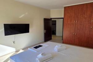 life is for you Suite! Apartments, Patras