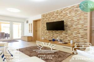 Bolyai Apartments w AC PARKING terrace ev charger, Siofok