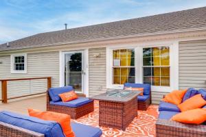 Walk to East Beach Apt with Outdoor Space Apartments, Chesapeake