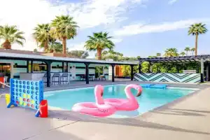 Rat Pack Rendezvous - An Entertaining Experience Guest house, Palm Springs