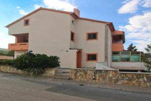 Apartments with parking space, Krk - 24845, PUNAT