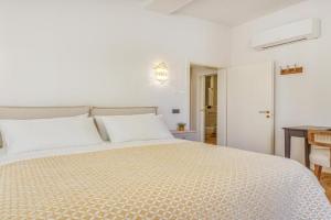 Dimora d'Autore - Charm in the Heart of Apartments, Modena