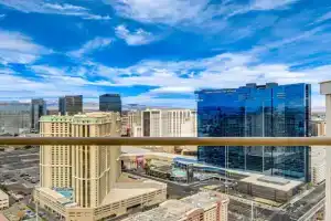 Stunning MGM 1BR with Strip Views & Balcony Apartments, Las Vegas