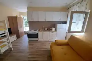 Andrea Apartments, Tivat