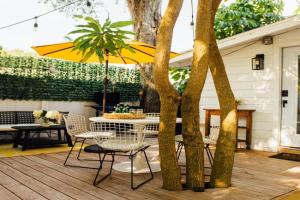 Near Anna Maria, LECOM & IMGRenovatedFenced Yard Guest house, Bradenton