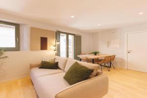 Bravissimo Calderers La Daina, next to the Onyar river Apartments, Girona