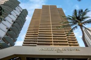 NEW Oceanfront Luxury at Waikiki Beach Tower Guest house, Honolulu