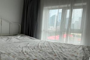 Cozy and Modern Condo near CBD and 2nd Ring Road, Changan Avenue with the view of CITIC Tower Apartments, Beijing