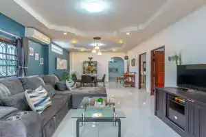 Serenity Holiday Villa 1 D Beach, Karon