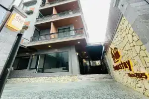 Núi Homestay Huế, Hue