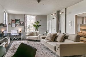 Boho, Walk East Village, Downtown, Free Parking, Des Moines