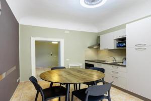 Anita House, Palermo