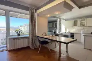 Kyiv History Apartment, Kiev