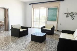 Nardo Beach Apartment 3 bedrooms - for large group acommodation - Beach and Culture nearby, Nardo
