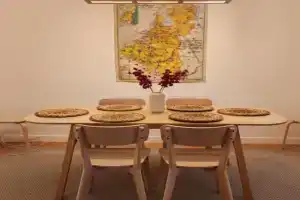 Bel appartement en centre-ville de, 2 chambres, wifi Apartments, Lisieux
