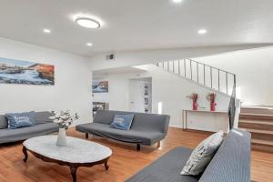 Nice House 4 bedrooms 2 baths, free Wi-Fi, Parking, Washer, San Jose