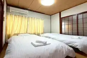 ゲストハウスひわまり セルフチェックイン 瓦町すぐ Apartments, Takamatsu