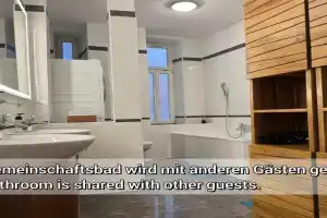 Isartor Rooms - SHARED BATHROOM, Munchen