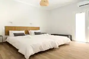 Muse Studios & Apartments, Agia Marina