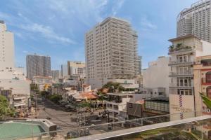 City view Modern Apt Bigbacony 5Br Apartments, Nha Trang
